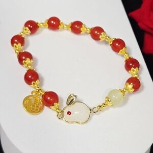 White Bunny Lucky Charm Bracelet 🐰 Red & Jade Glass Beads Gold Coin Stretch